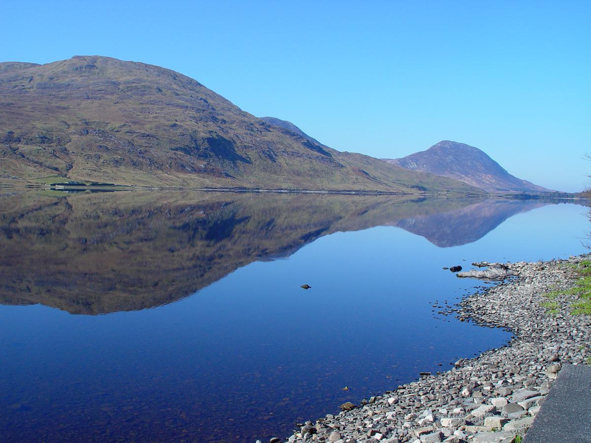 Kylemore Pass Hotel Letterfrack Eksteriør billede