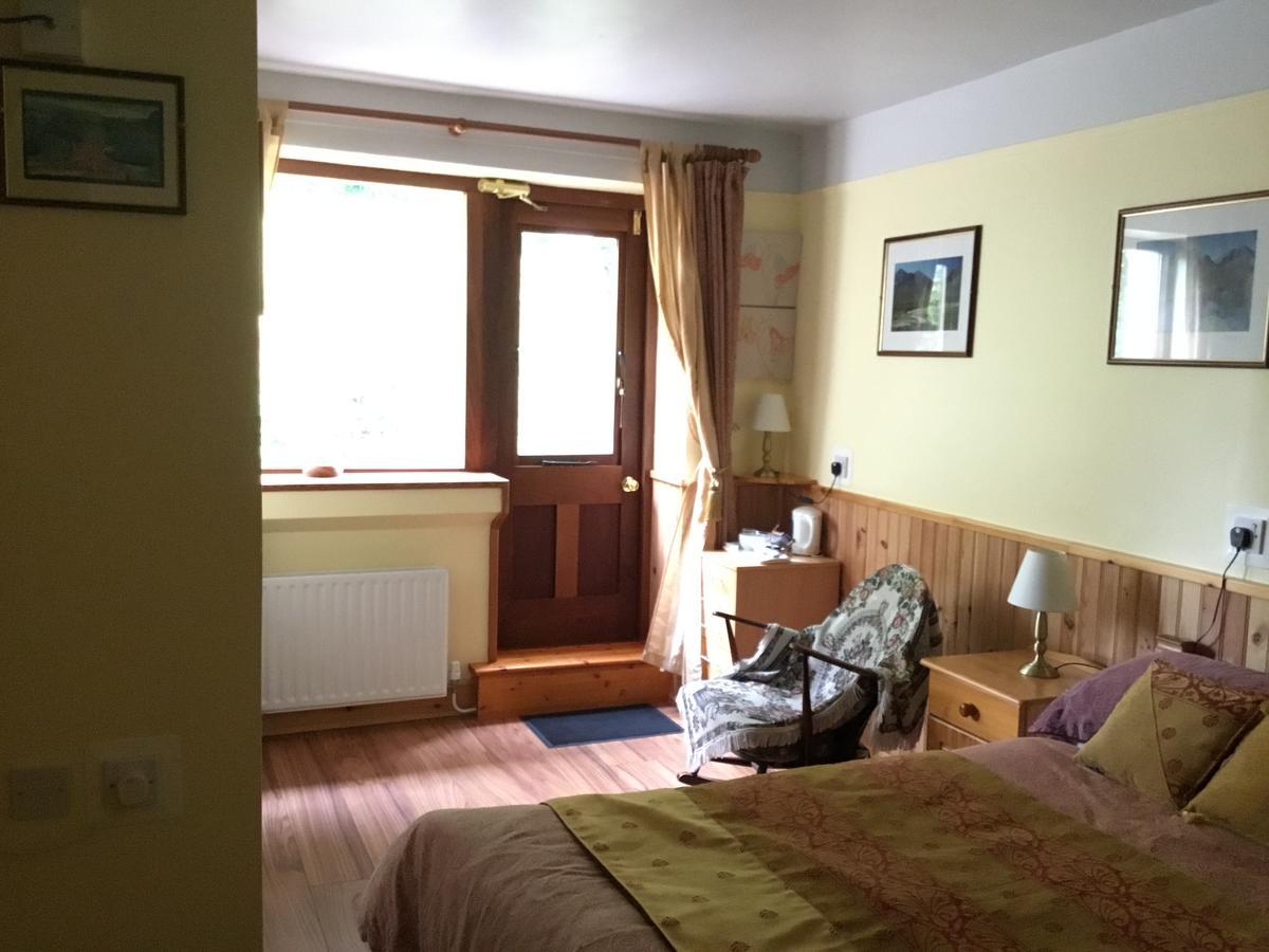 Kylemore Pass Hotel Letterfrack Eksteriør billede