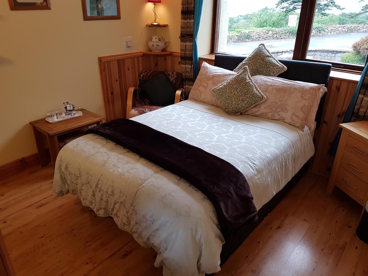 Kylemore Pass Hotel Letterfrack Eksteriør billede