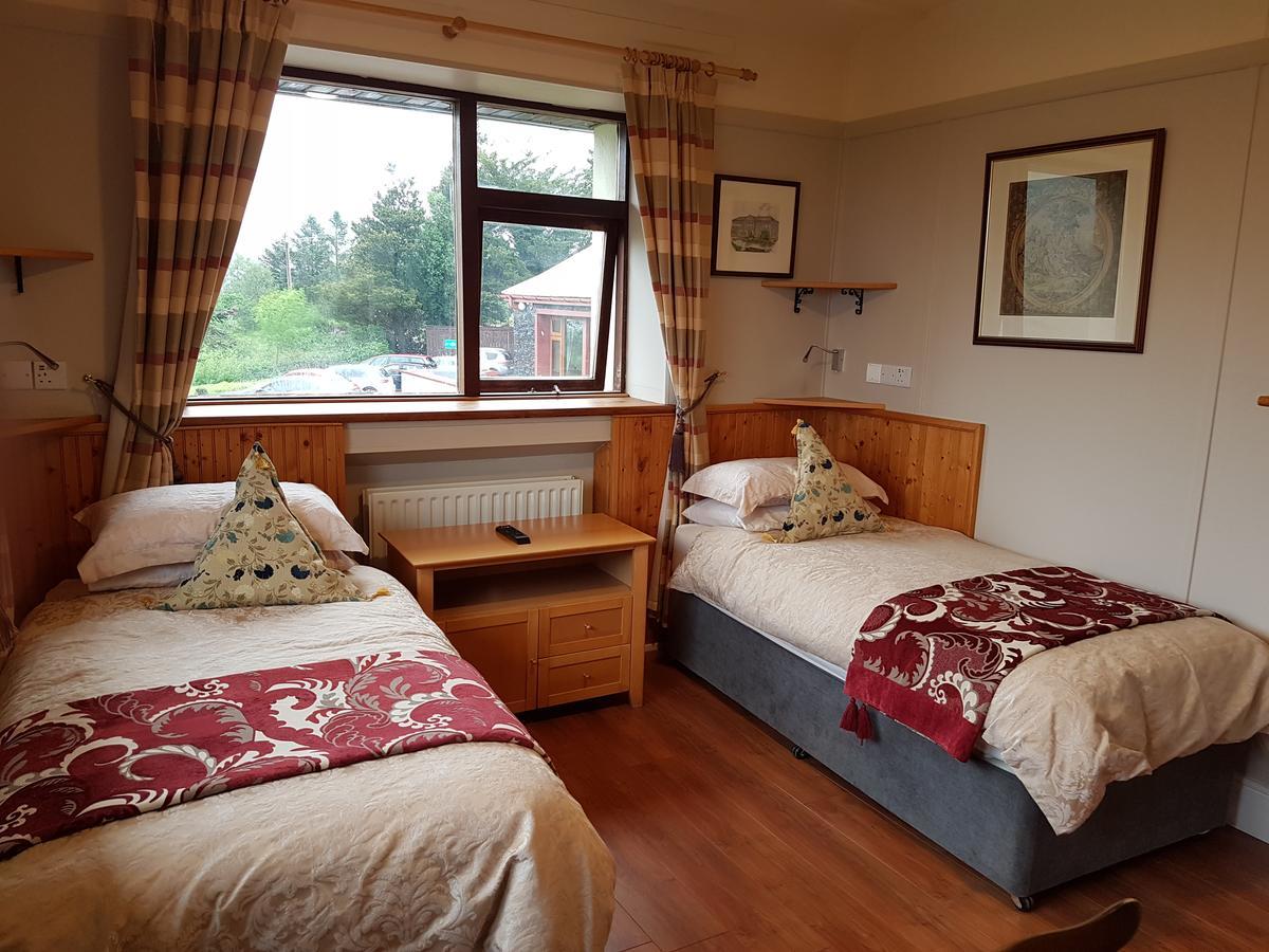 Kylemore Pass Hotel Letterfrack Eksteriør billede